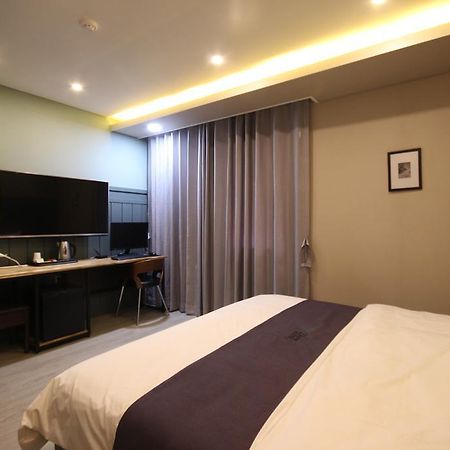 Dove Hotel Улсан Екстериор снимка
