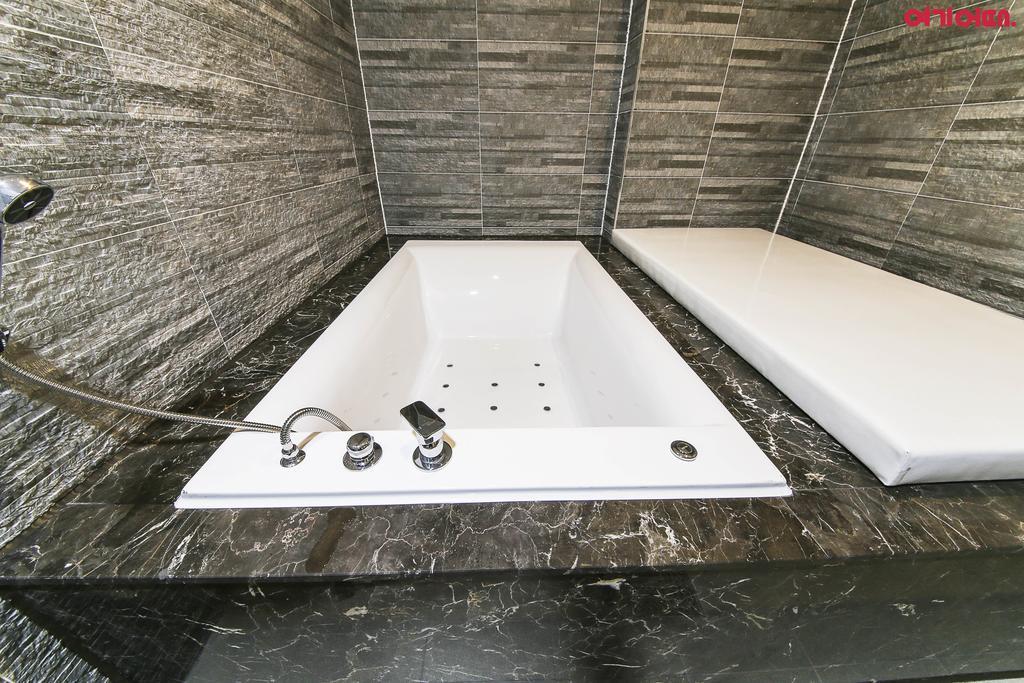 Dove Hotel Улсан Екстериор снимка